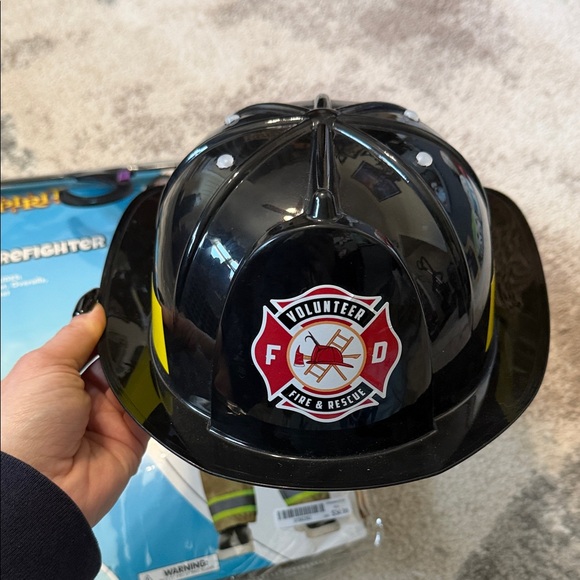 Spirit Firefighter Costume Set with Black Helmet - Picture 4 of 6